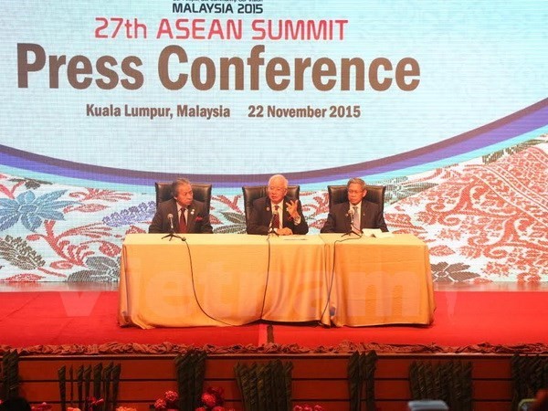 27th ASEAN Summit and related meetings close - ảnh 1